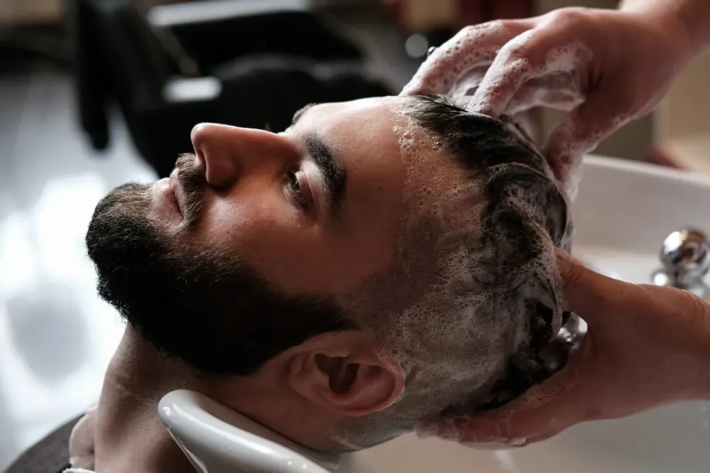 homme-coiffure-relaxation